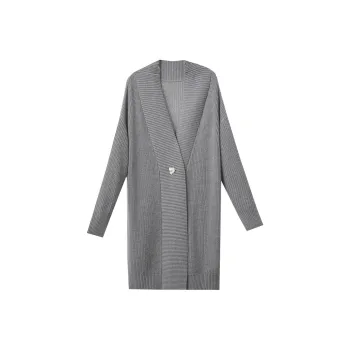 AMII Knitwear Women's
