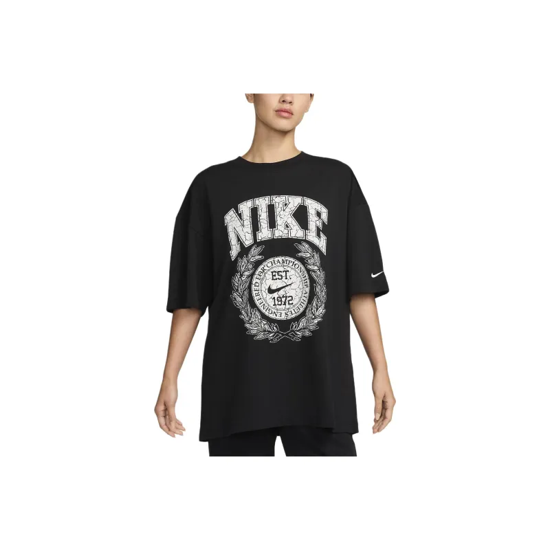 Nike Sportswear Essential Women's Oversized T-Shirt-0