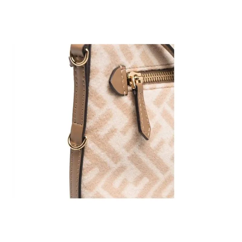 FENDI Wool Clutch Women's Beige-5
