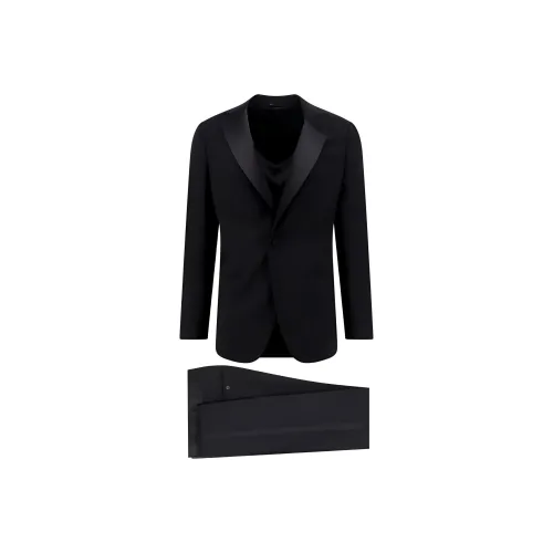 GIORGIO ARMANI Single Breasted Tailored Tuxedo Suit