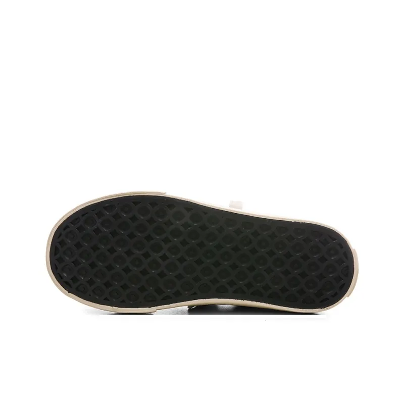 Cob Slip Resistant, Lightweight, And Breathable Low Top Skateboard Shoes Women's-9