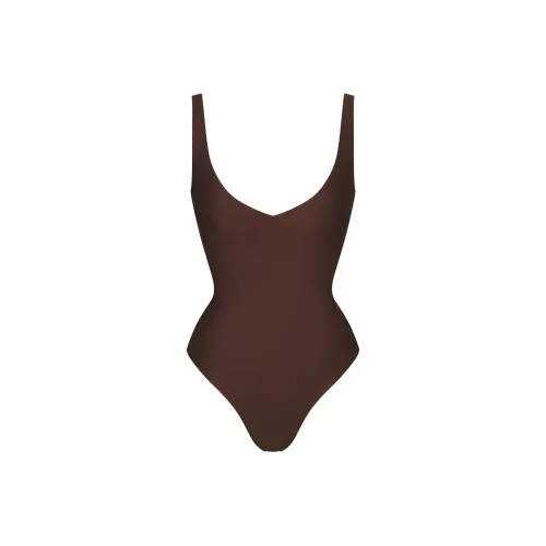 SKIMS BODY UNLINED PLUNGE THONG BODYSUIT Bodysuits Women's COCOA/Cocoa