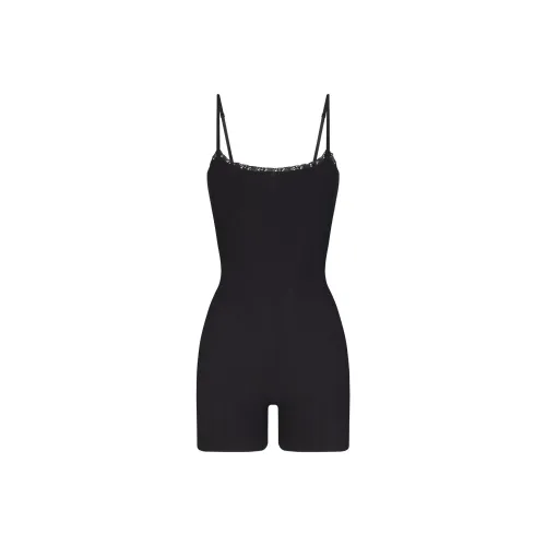 SKIMS SOFT LOUNGE LACE ONESIE Bodysuits Women's ONYX/Onyx