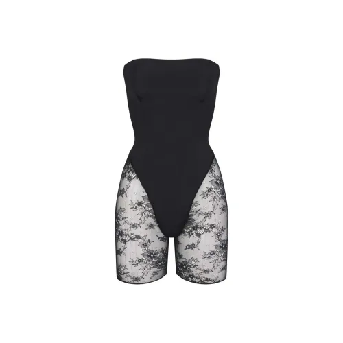 SKIMS ULTRA FINE LACE STRAPLESS ONESIE Jumpsuit Women's ONYX/Onyx