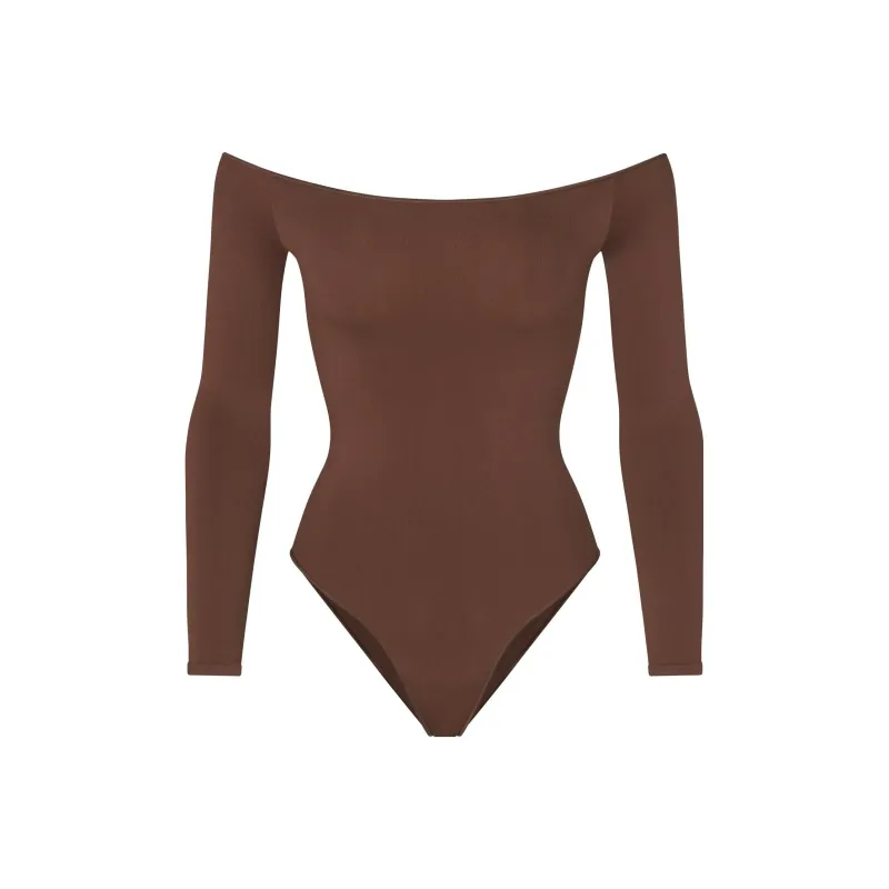 SKIMS ESSENTIAL OFF THE SHOULDER BODYSUIT Bodysuits Women's COCOA/Cocoa-0
