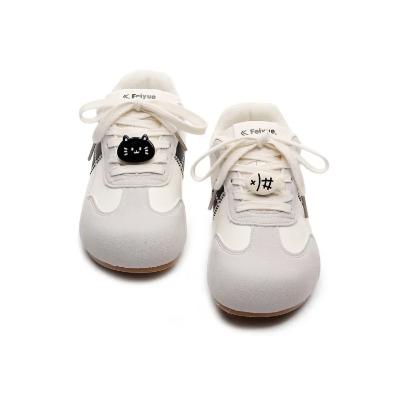 Feiyue Girly Heart Series Abrasion Resistant, Breathable, Lightweight Low Top Casual Shoes Women's Beige Black-1