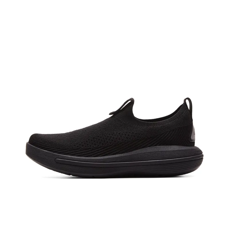 PEAK Cushioning, Slip Resistant, And Abrasion Resistant Mid Top Training Shoes Men's All Black-0