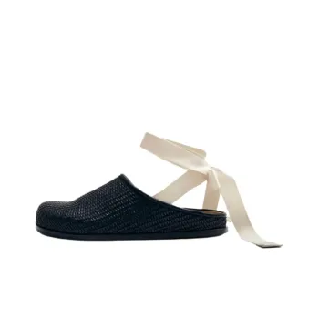 ALOHAS Closed Toe Slippers Women's Black