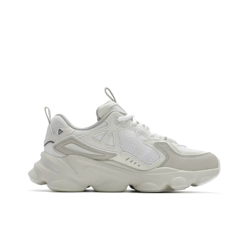 FILA SKIPPER 1S Captain 1S Wear resistant, Lightweight, Breathable, And Non slip. Low Top Casual Shoes Women's White-1