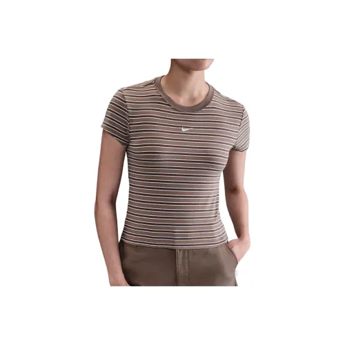 Nike Sportswear Regular T Shirt Women's Mink Brown 233