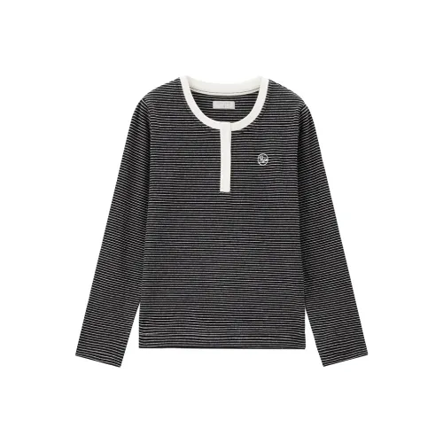 UNIQLO T-Shirts Women's