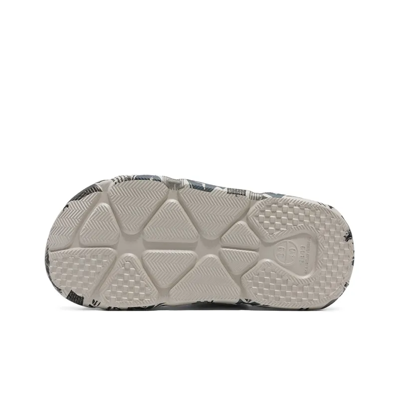 Budding Bear Clogs Men-2