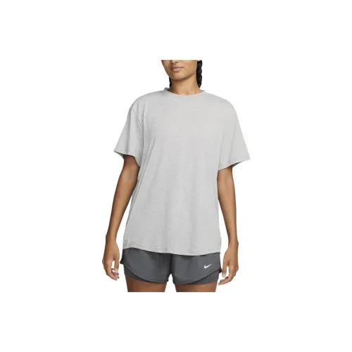 Nike One Relaxed Women's Dri FIT Short Sleeve Top