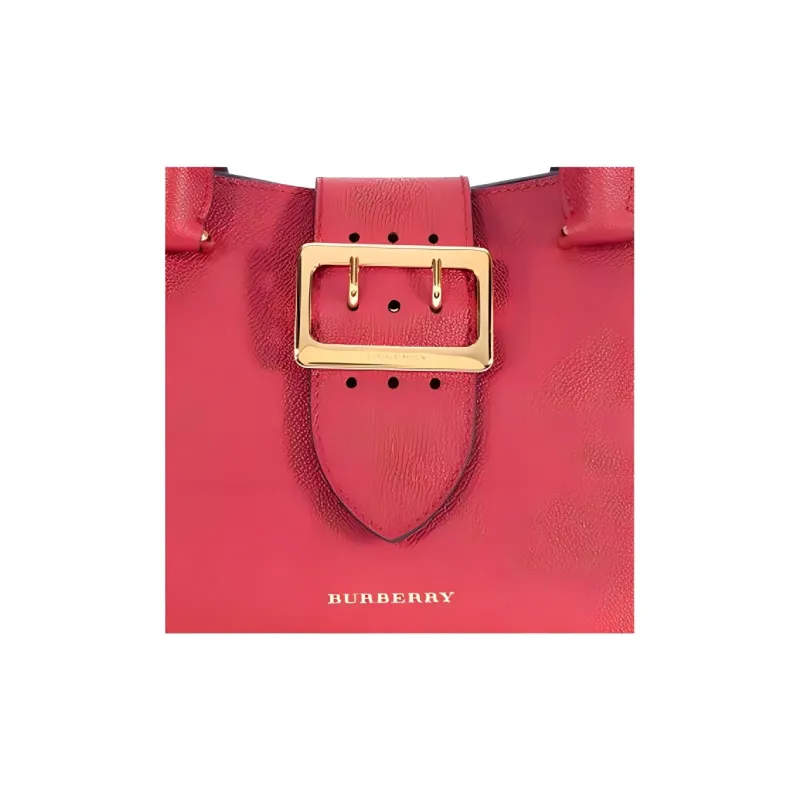 Burberry The Small Buckle Tote In Grainy Leather-3