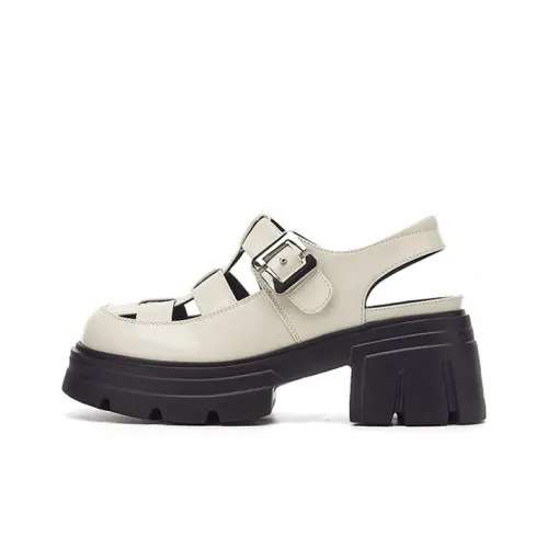 DAPHNE Roman Sandals Women's