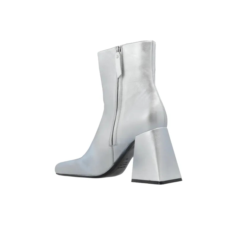 Vic Matie Sculpted Heel Pumps-3