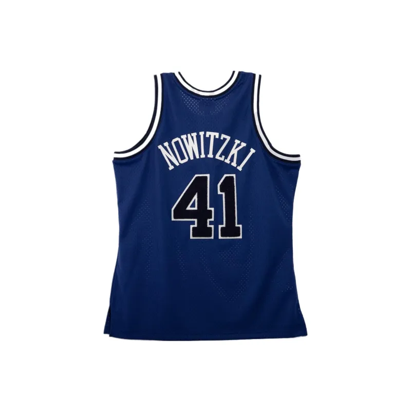 Mitchell & Ness x NBA SWINGMAN Fan Edition SS22 Off Court Chenille Dirk Nowitzki Basketball Jersey Unisex Blue-1