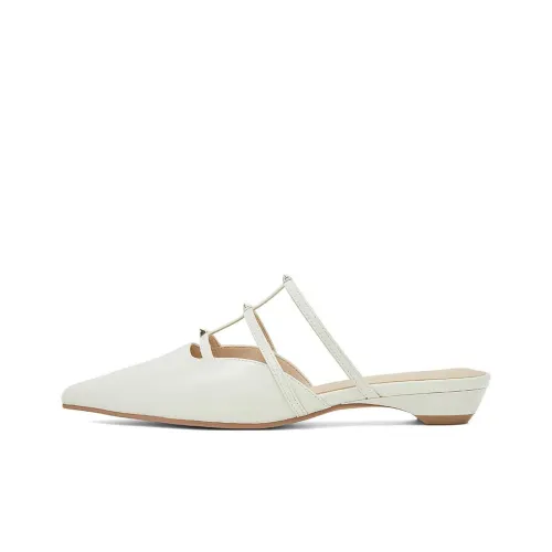 COMELY Closed Toe Slippers Women's Cream White