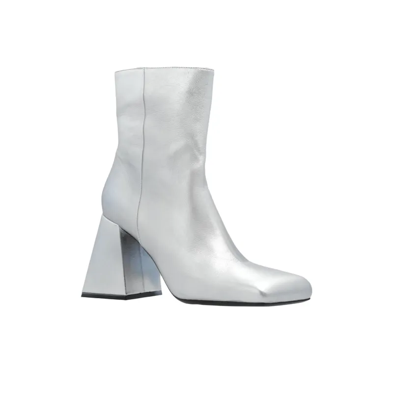 Vic Matie Sculpted Heel Pumps-2