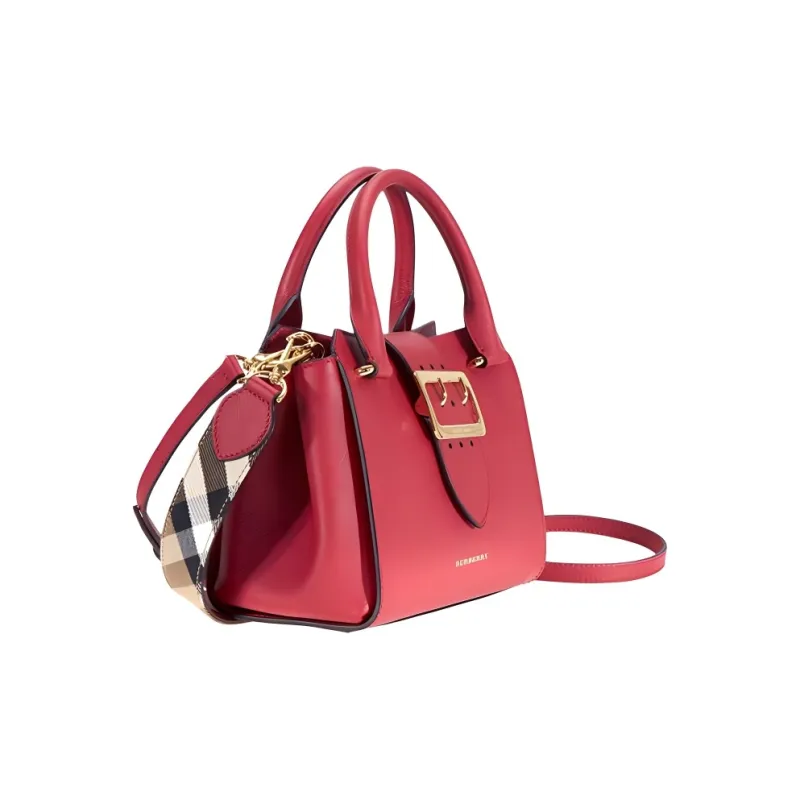 Burberry The Small Buckle Tote In Grainy Leather-1