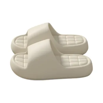 Mrs. Hui Slippers / Home Slippers