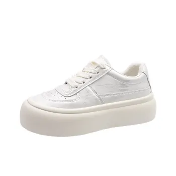 Nrillo Slip Resistant Cushioning Low Top Skateboard Shoes Women's