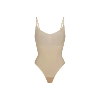 SKIMS EVERYDAY SCULPT BODYSUIT Jumpsuit Women's Sand/Sand