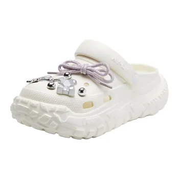 La Chapelle Closed Toe Home Slippers