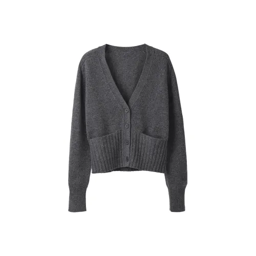 Fstudio Korean V Neck Knitted Fabric Cardigan Petite Layering Inner Layer Unisex