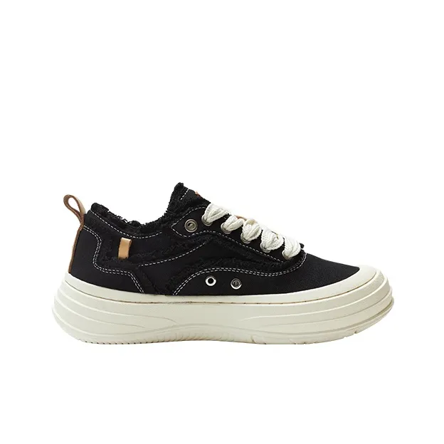 WE FLOWER Low Top Skateboard Shoes Unisex Black Mary-1