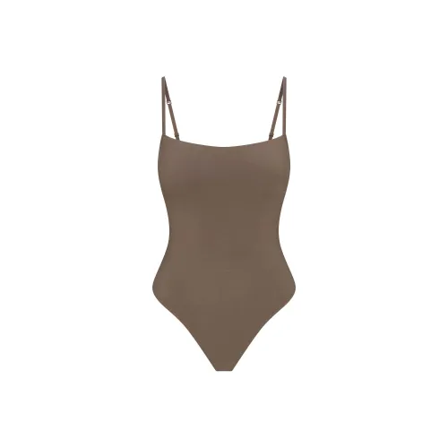 SKIMS SS25 SMOOTH LAYERS CAMI BODYSUIT Jumpsuit Women's TRUFFLE/Truffle