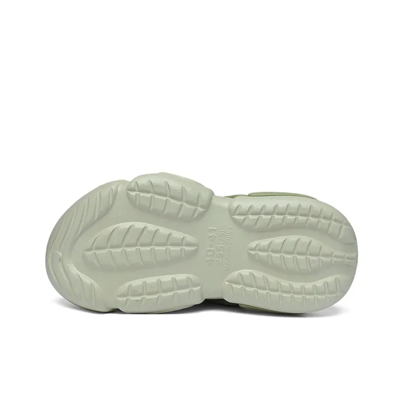 Hong Kong Meng Clogs Men-13