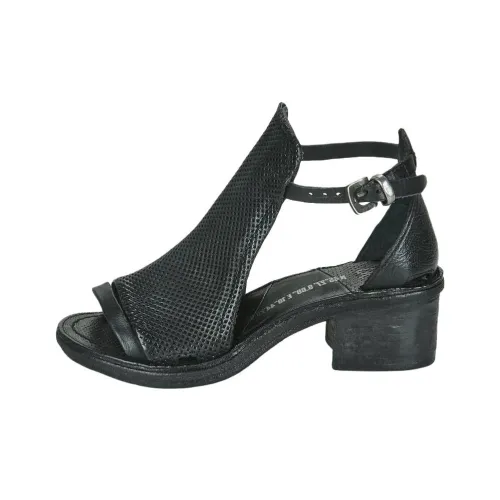 AirStep 일자 스트랩 샌들 블랙 여성