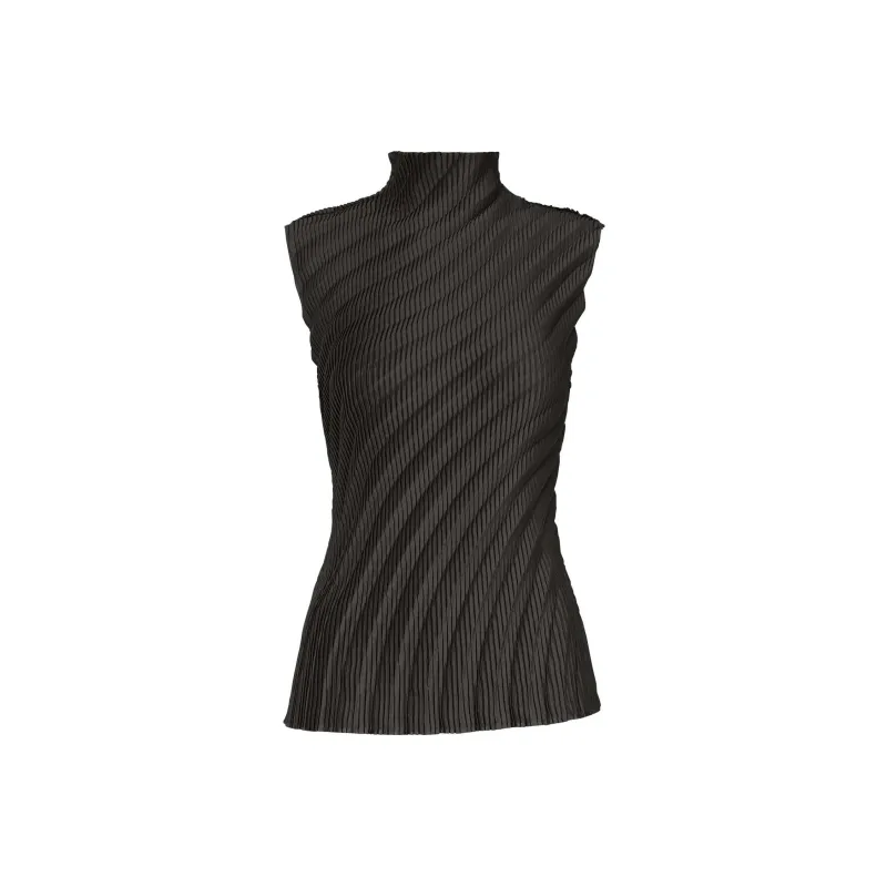 ISSEY MIYAKE T Shirt Women's Black-0
