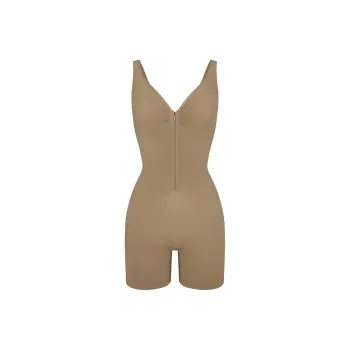 SKIMS SEAMLESS SCULPT ZIP FRONT MID THIGH BODYSUIT Bodysuits Women's DESERT/Desert