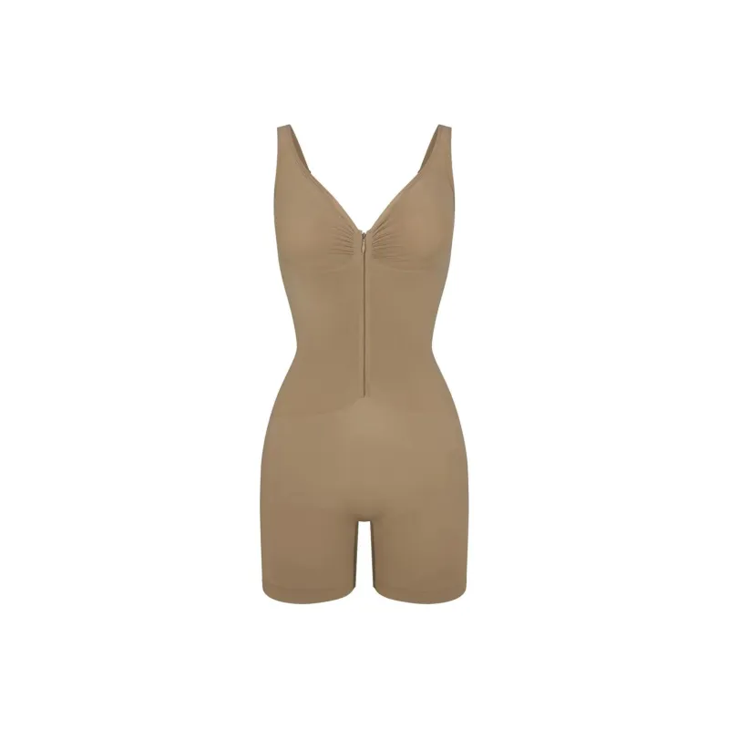 SKIMS SEAMLESS SCULPT ZIP FRONT MID THIGH BODYSUIT Bodysuits Women's DESERT/Desert-0