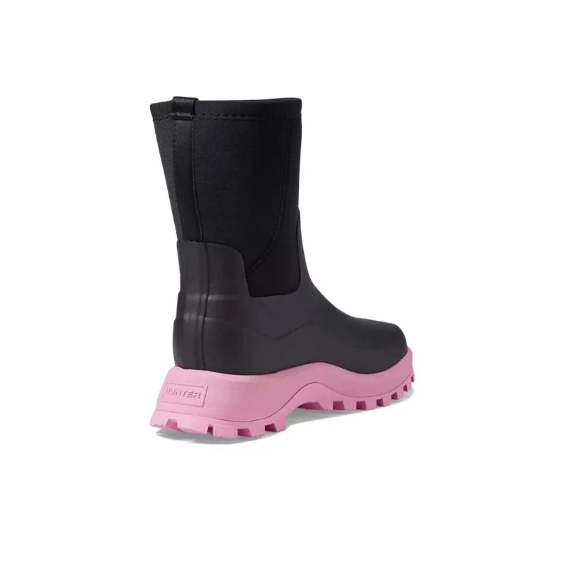 HUNTER Crew Chelsea Boots Women's Black Pink-1