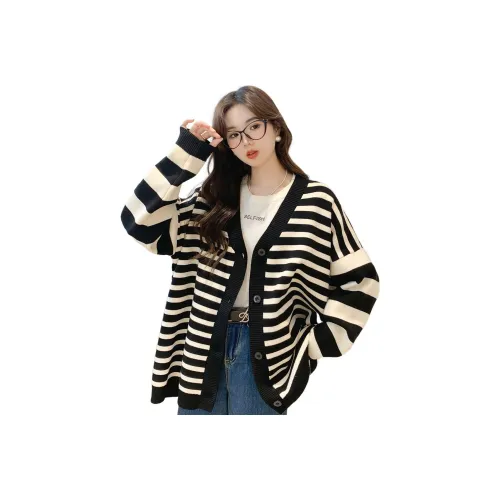 Mokana Knitwear Women's Black Beige Stripes
