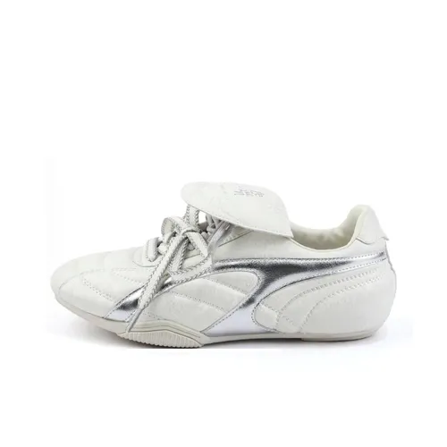 BURCOME Cortez Shoes, Racing Shoes Slip Resistant And Breathable Low Top Casual Shoes Women's