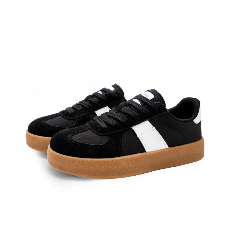 GLO BULL Abrasion Resistant, Lightweight, And Breathable Low Top Skateboard Shoes Women's Black White-2