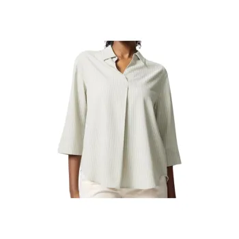 UNIQLO Shirts Women's