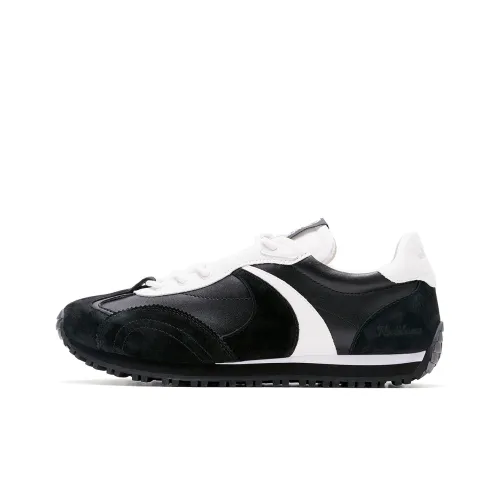 WANDER AROUND Slip Resistant Cushioning Low Top Skateboard Shoes Women's Black