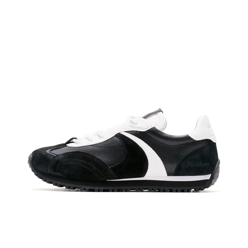 WANDER AROUND Slip Resistant Shock Absorbers Low Top Skateboard Shoes Women's Black-0