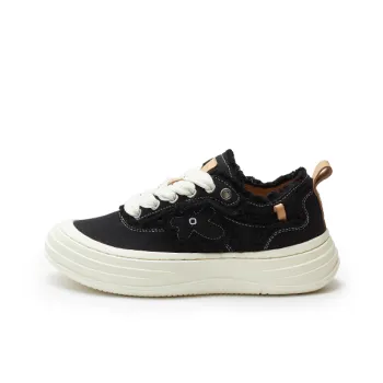 WE FLOWER Low Top Skateboard Shoes Unisex Black Mary