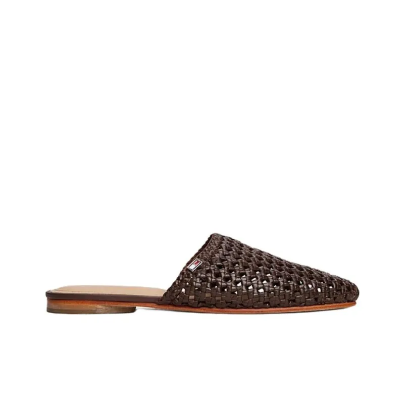 Tommy Hilfiger Abrasion Resistant Closed Toe Slippers Women's Dark Brown-1