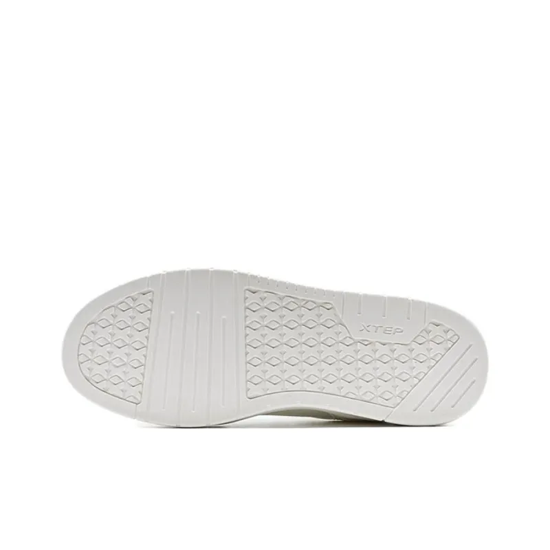 XTEP Innovation Non slip Lightweight Low Top Skateboard Shoes Women's Sail White-4