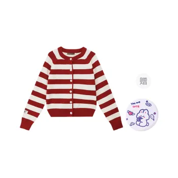 EVPGB Knitwear Women's Red Includes Rabbit Mirror