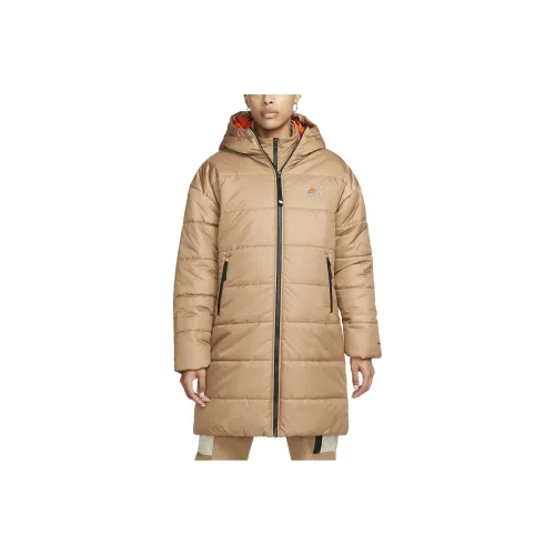 Nike Coats Women's Khaki