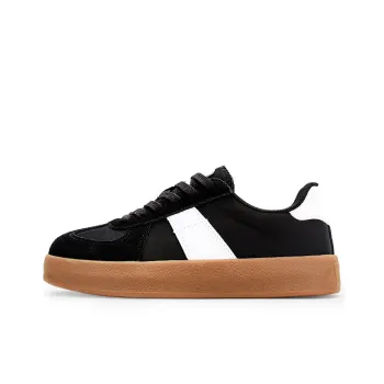 GLO BULL Abrasion Resistant, Lightweight, And Breathable Low Top Skateboard Shoes Women's Black White
