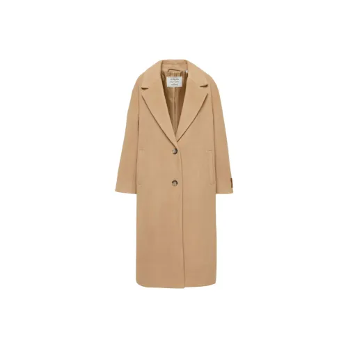 ARITZIA Wilfred The Only Coat Coats Women's Gold Camel
